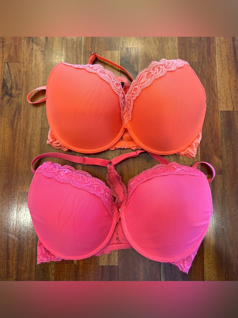 Lot of 2 Natori Feathers Front Close Lace T Back Bras 34D Orange Pink Plung NWOT